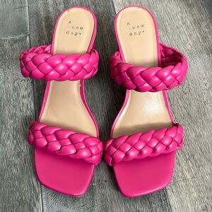 Fuscia pink slide on heels 🩷